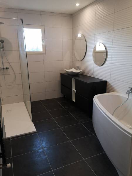Réfection complète d'une salle de Bains à LAIZE (71870)