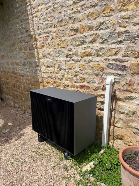 Installation d'une PAC VIESSMANN VITOCAL 250-SH sur la commune de MACON