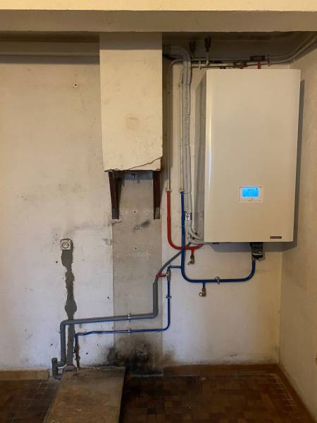 Installation d'une PAC FRISQUET TEAMAO à OZAN (01190)