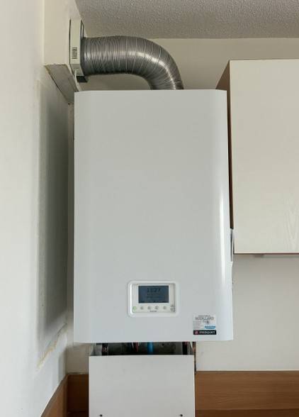 Installation d'une Chaudière GAZ Frisquet Hydromotrix Evolution VMC 25KW sur la commune de MACON (71000)