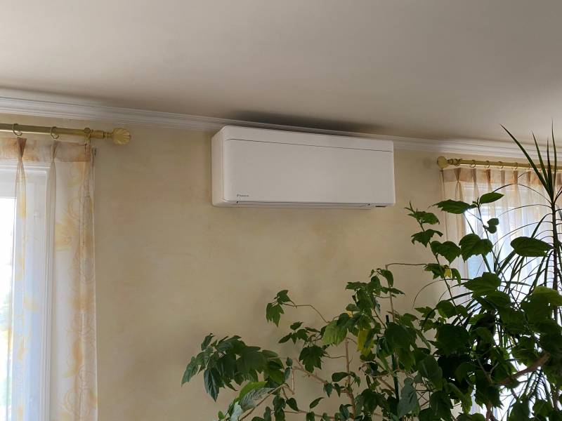 Unité intérieure sur système de climatisation DAIKIN bi-splits à HURIGNY (71870)
