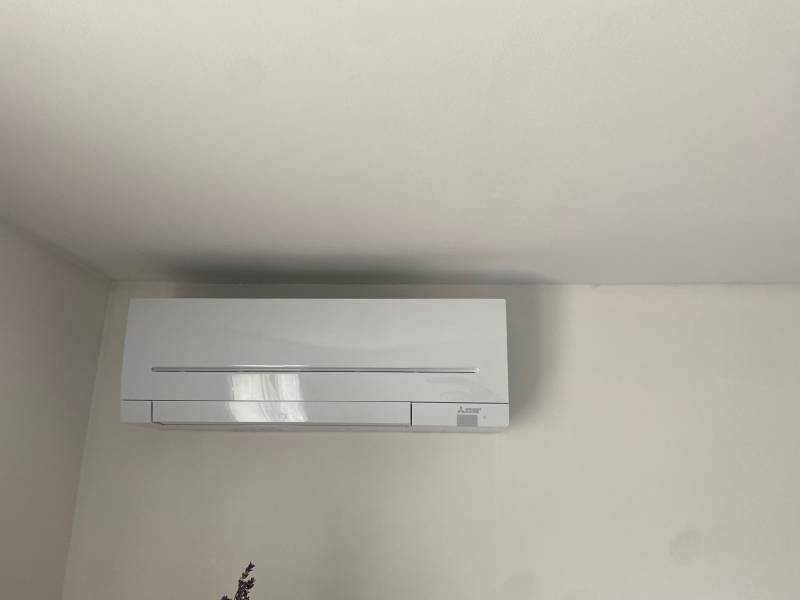Unité intérieure sur système de climatisation MITSUBISHI bi-splits à VIRE (71260)