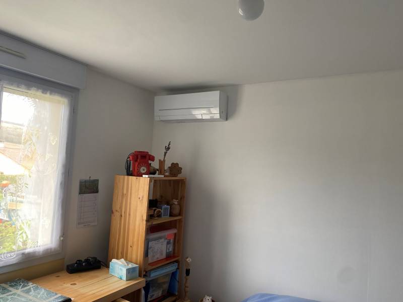 Installation d'un système de climatisation MITSUBISHI bi-splits à VIRE (71260)