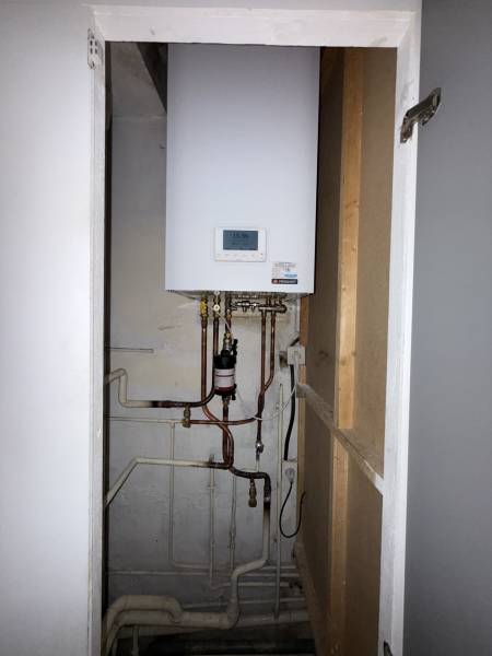 Installation d'une chaudière gaz FRISQUET Hydromotrix Tradition 23 Kw mixte à MACON (71000)