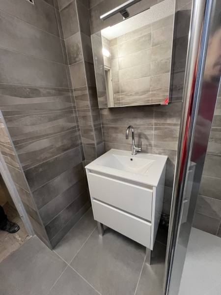 Rénovation complète d'une salle de bain sur la commune de MACON (71000)